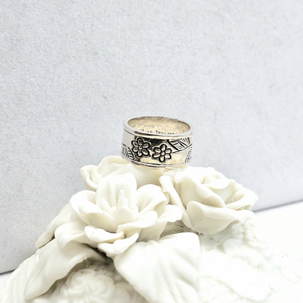 Satya 925 Silver Lotus Flower Band Ring 7.5 - Picture 5 of 12